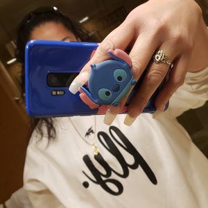 Meet your Posher, Antonitte